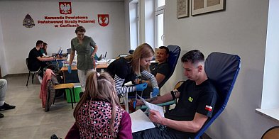 Akcja w PSP Gorlice! Dzieci szalały na zjeżdżalni, doro-33832
