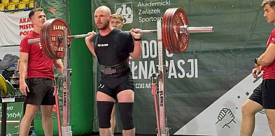 Przemek Stec na podium Akademickich Mistrzostw Polski. Podniósł ponad 600 kg!-33862