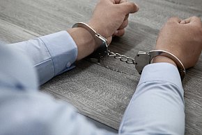 Policjanci zatrzymali dwie osoby podejrzewane o próbę porwania dziewczynki!-34056