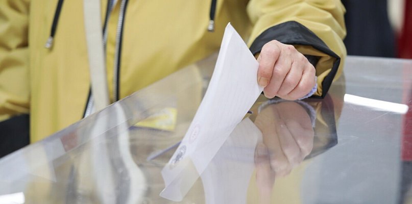Wybory prezydenckie: rozpoczęło się głosowanie w II turze - 34365