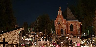 Dotacja dla parafii. Prawie 50 tys. zł na ratowanie zabytkowych nagrobków!-34416