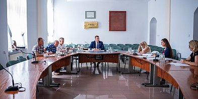 Rada Rynku Pracy o zmianach w prawie i pomocy dla bezro-35254