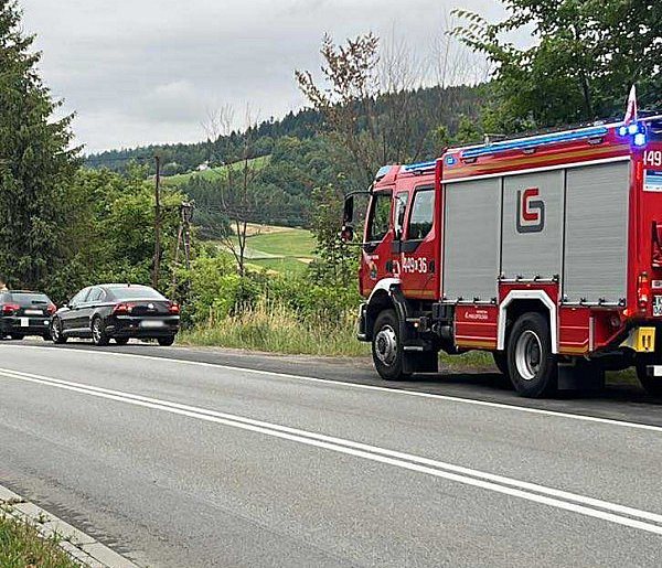 Kolizja na DK28 w Ropie. Na miejscu straż pożarna [FOTO]-35319