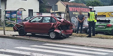 Kurier kontra osobówka - groźna kolizja pod Grosarem. Już druga dzisiaj! [FOTO]-35373