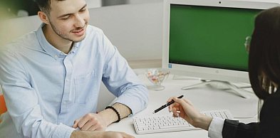 Kierowcy stawiają na oszczędność – jak nie przepłacić za OC i AC samochodu?