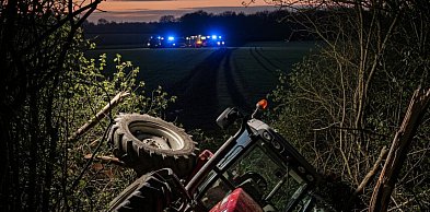Ciągnik rolniczy stoczył się na kobietę. 22-latek trafił do aresztu