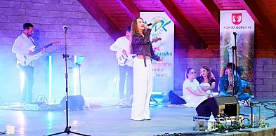 Owacje dla młodych artystów! Koncert MDK Gorlice porwał publiczność [FOTO]