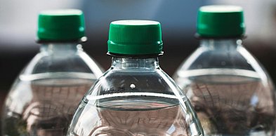 Jak dobrać odpowiednią butelkę PET do produktu? Przewodnik dla producentów