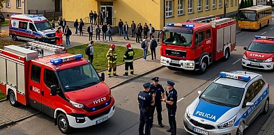 Alarm w bieckim liceum. Na miejscu policja i straż pożarna