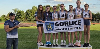 Gorliccy młodzi sportowcy z sukcesami na międzynarodowym mityngu na Węgrzech!