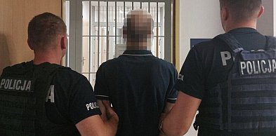 Szaleńczy pościg ulicami Jasła! Audi uciekało przed policją, pasażer wyrzucał...
