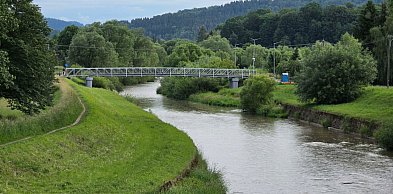 Ważna wiadomość dla mieszkańców Gorlic. Kładka na Ropie znów dostępna
