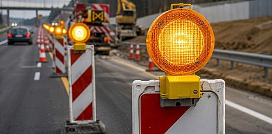 Akumulatory Li-ion w sprzęcie drogowym: jak dobrać zasilanie do pracy w terenie?
