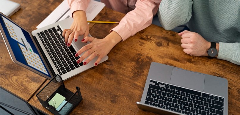 Marketing usług w sieci – czym się charakteryzuje i co warto o nim wiedzieć?