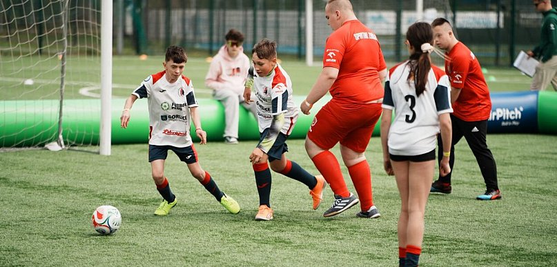 Futbol Plus: w Gorlicach trwa wyjątkowy ogólnopolski turniej piłkarski! [FOTO]
