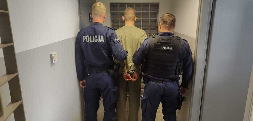 Tajemniczy pakunek przy Broniewskiego. W środku były kilogramy mefedronu