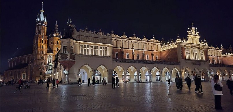 Zakończyło się referendum w Krakowie. Sondaż: prezydent Miszalski traci urząd