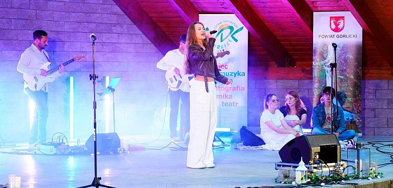 Owacje dla młodych artystów! Koncert MDK Gorlice porwał publiczność [FOTO]
