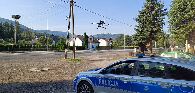 Drony wspierają gorlicką policję. Skuteczniejsze kontrole zakończone mandatami